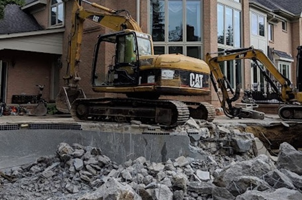 How Do Pool Removal Permits Work in Michigan?