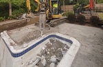 What Are the Differences Between Gunite, Fiberglass & Vinyl Pool Removal?